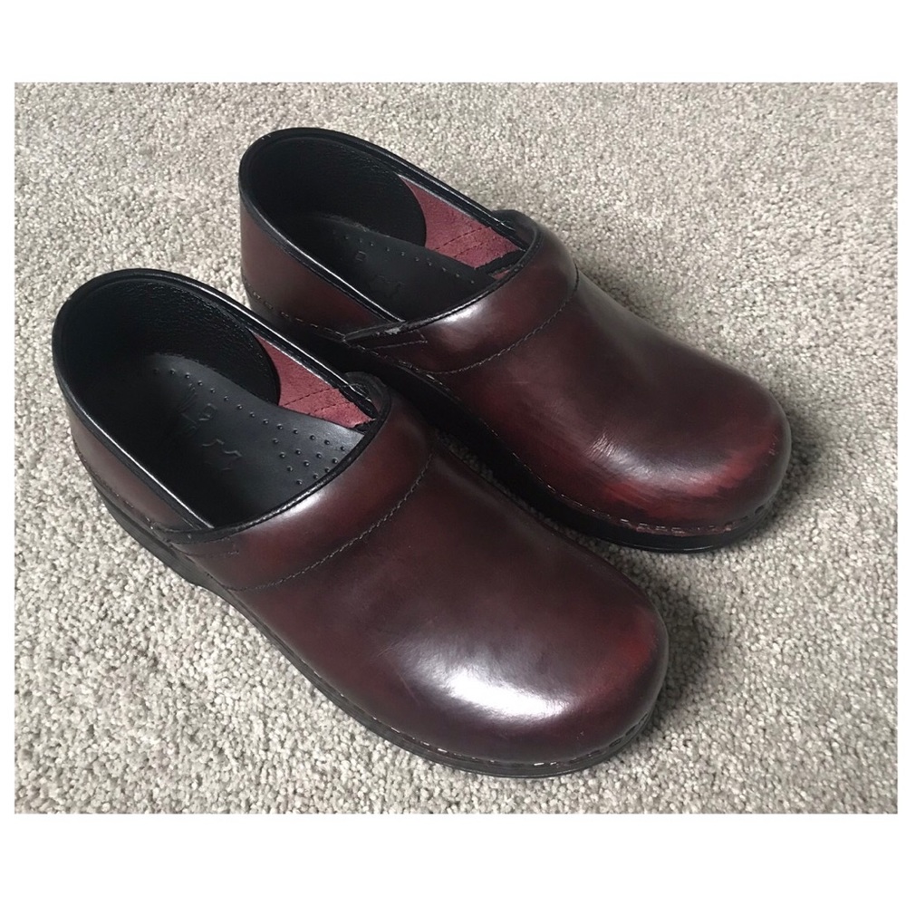 Dansko Professional Cordovan Cabrio Size 38